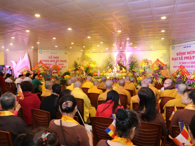 Nghệ An: Lễ hội Văn hóa Phật giáo "Hương Sen Xứ Nghệ 2017"
