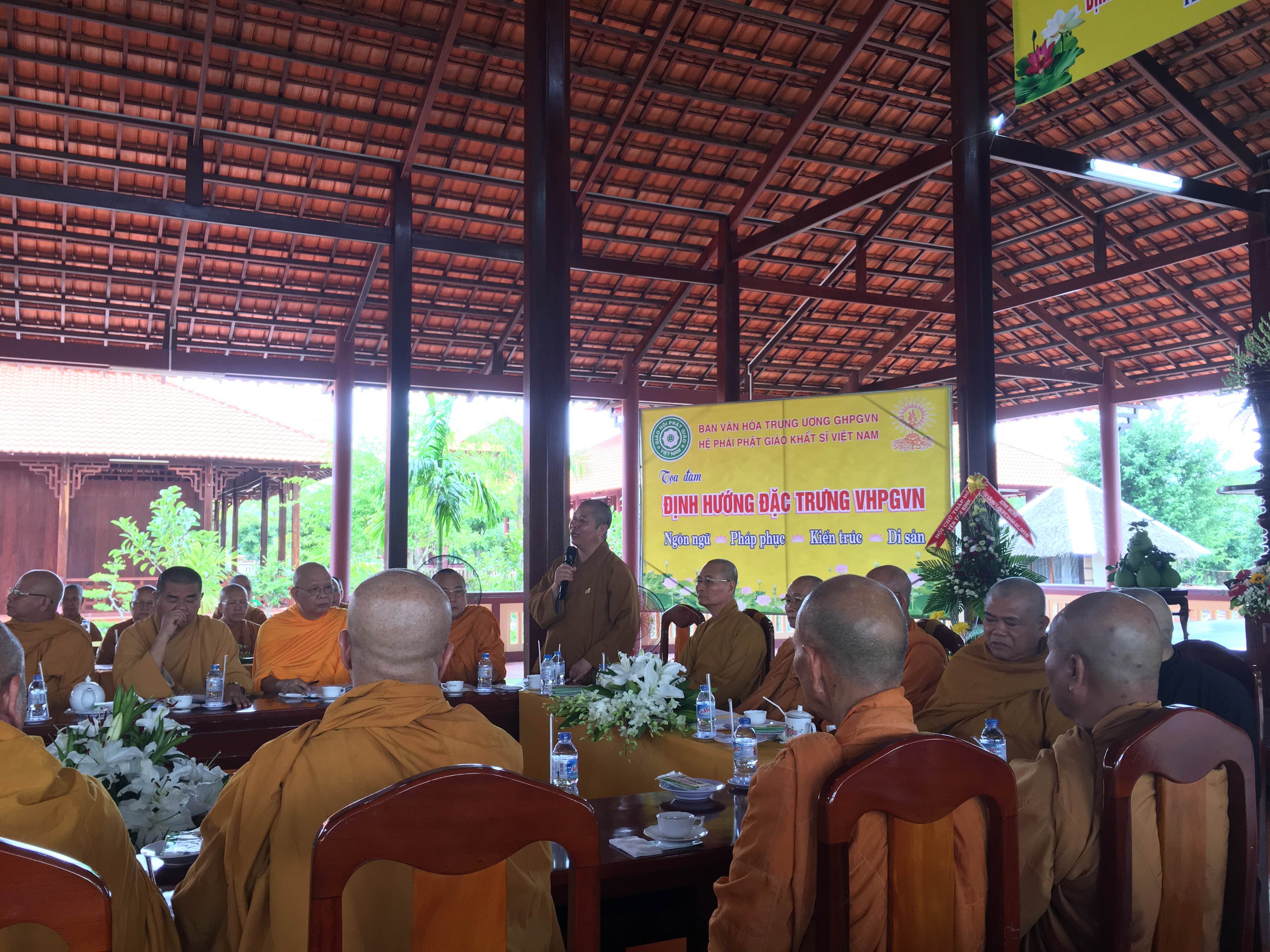 Dẹp bớt những riêng biệt của từng Hệ phái vì sự thống nhất chung