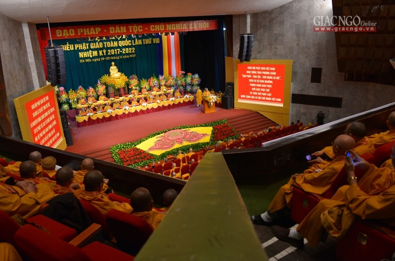 Phiên làm việc sáng 22-11 của Đại hội VIII