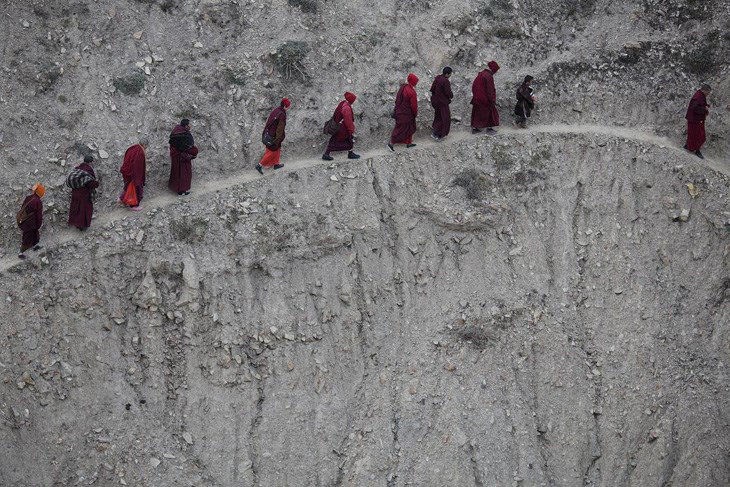 Những phật tử đặc biệt và ‘đặc vụ’ trong đêm