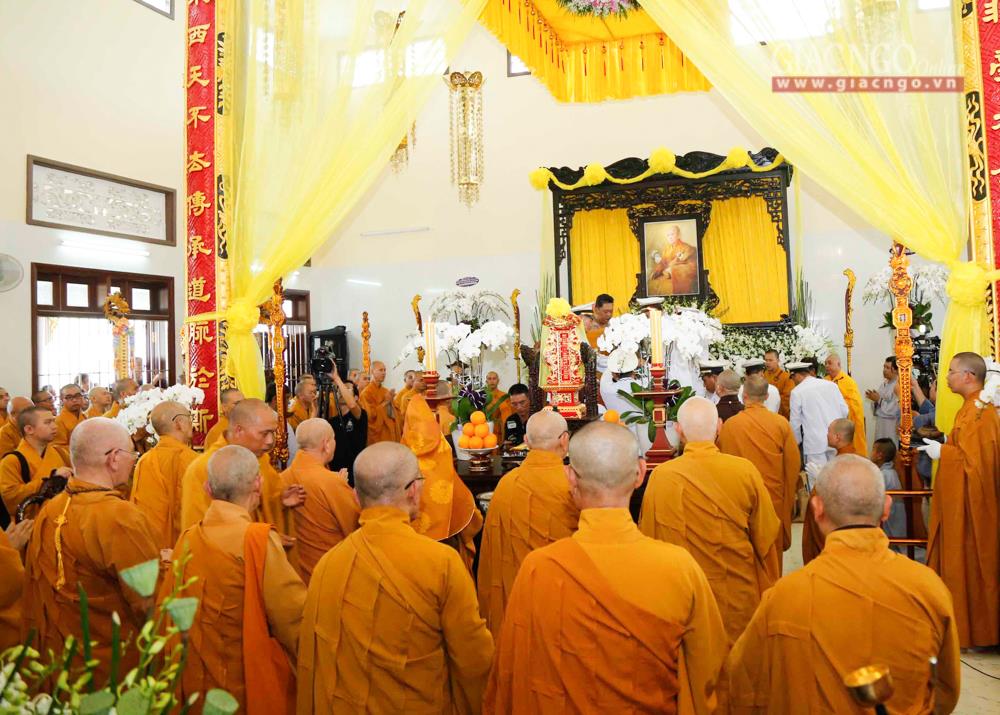 TP.HCM: Lễ nhập kim quan Đại lão HT.Thích Tắc An