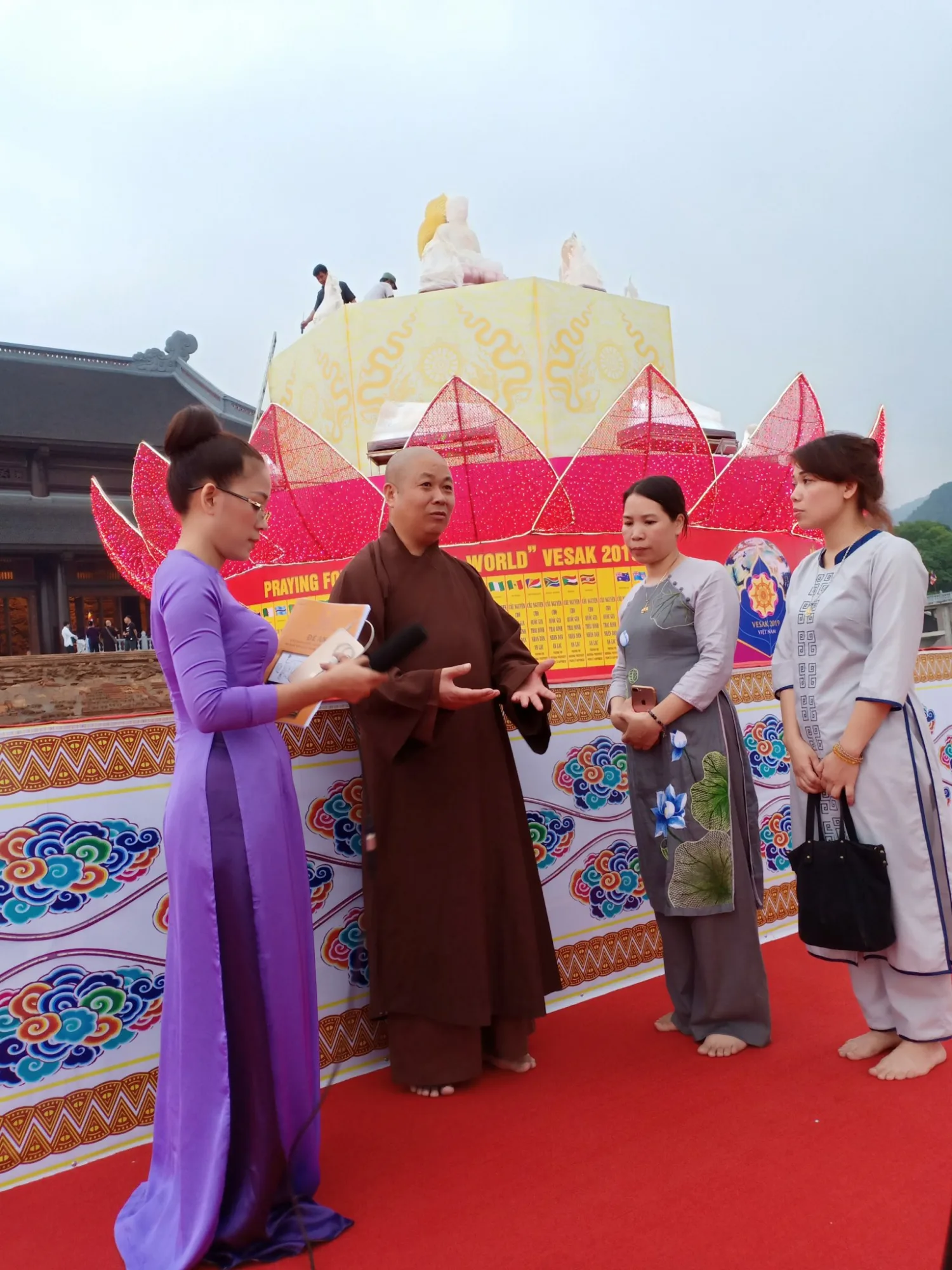 Đàn lễ Cầu Nguyện Hoà Bình tại Đại Lễ Vesak 2019 - Nơi thực hiện các nghi lễ tâm linh, Tắm Phật, Hoa đăng...