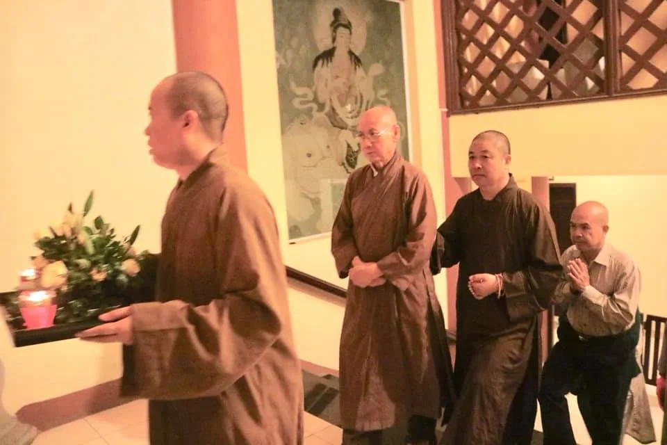 Hòa thường Thích Huyền Diệu nói chuyện tại chùa Yên Phú - Liên Ninh - Thanh Trì - Hà nội