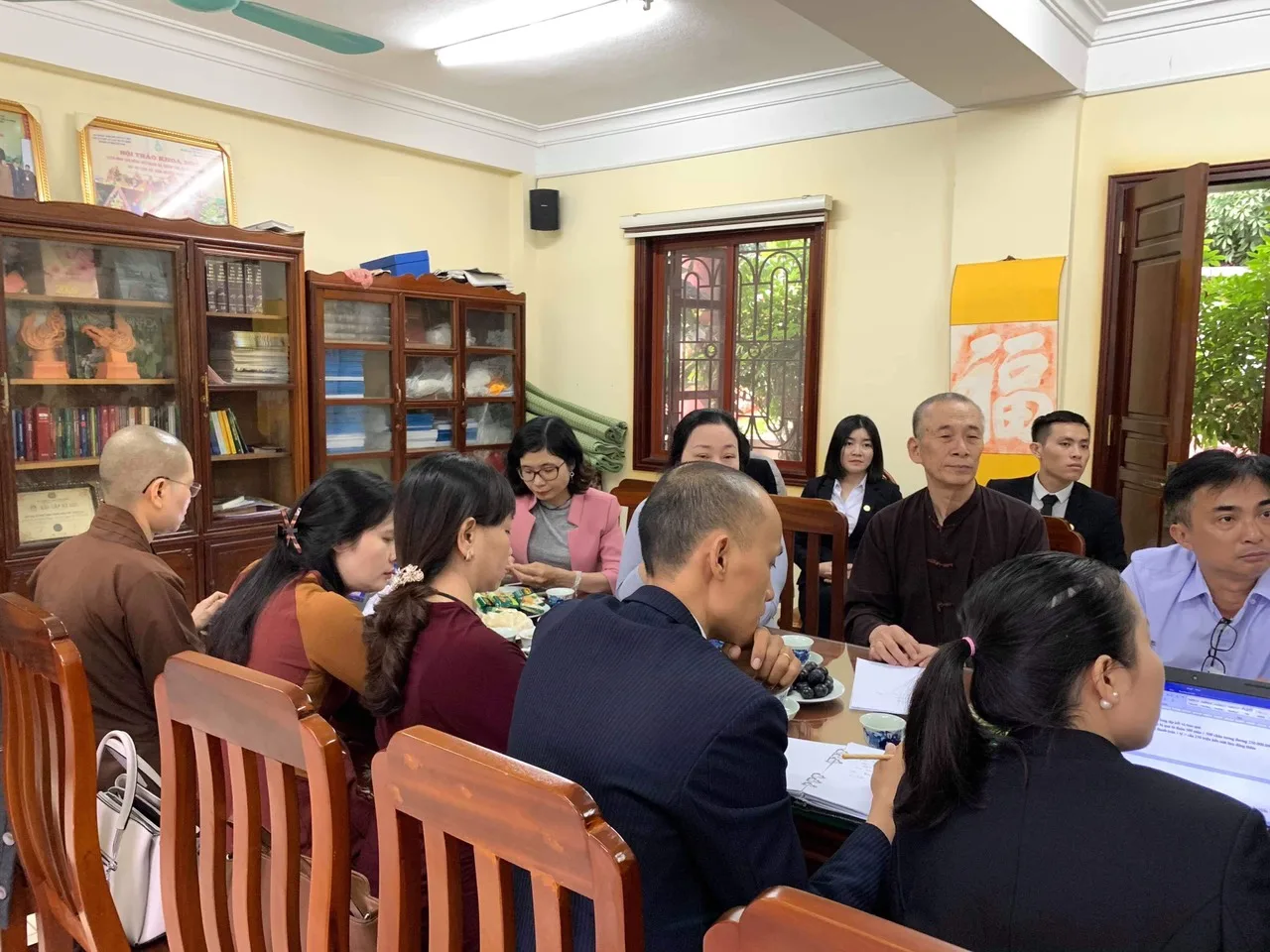 Phiên họp trù bì công tác chuẩn bị Hội thảo khoa học quốc tế PGVN tại Lào và lễ tưởng niệm cầu siêu anh hùng liệt sĩ