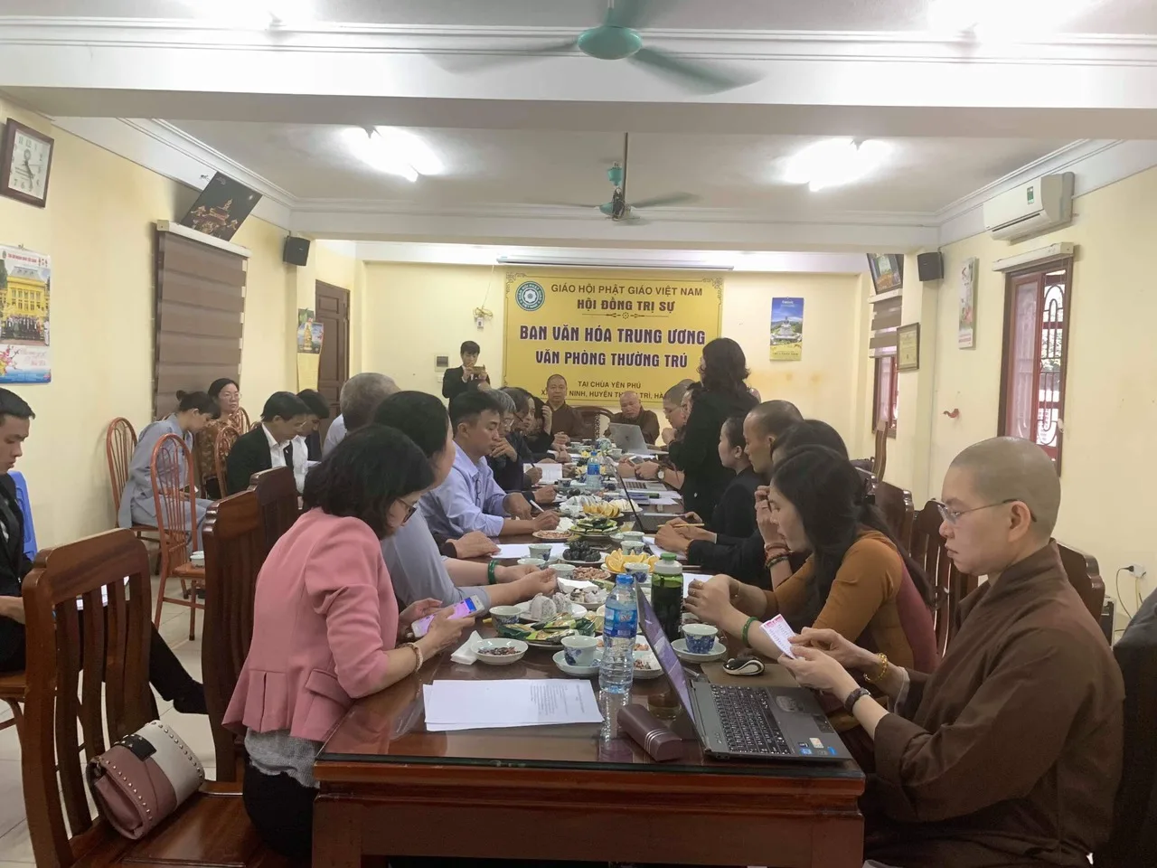 Phiên họp trù bì công tác chuẩn bị Hội thảo khoa học quốc tế PGVN tại Lào và lễ tưởng niệm cầu siêu anh hùng liệt sĩ