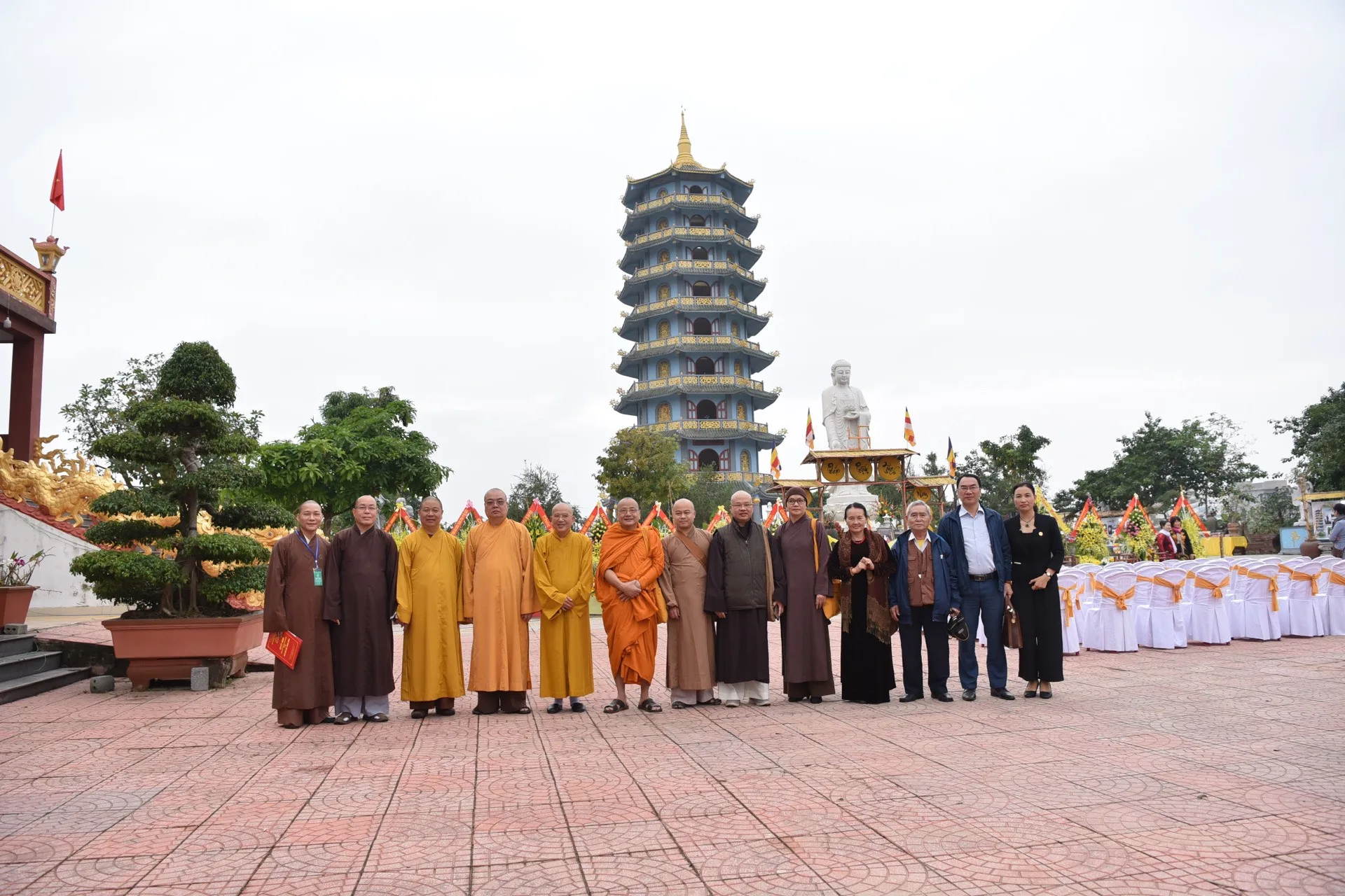 Quảng Bình: Lễ khai mạc triển lãm tranh và cổ vật “Phật Giáo tỉnh Quảng Bình xưa và nay”