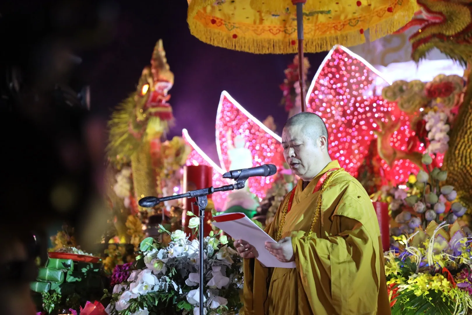 LỄ HỘI HOA ĐĂNG CẦU NGUYỆN HOÀ BÌNH THẾ GIỚI