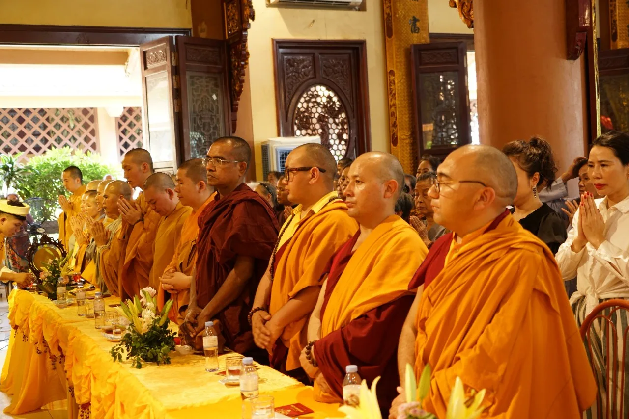 ĐẠI LỄ PHẬT ĐẢN CHÙA YÊN PHÚ – LỄ TRAO XÁC LẬP KỶ LỤC CHO BAN VĂN HÓA TRONG ĐẠI LỄ PHẬT ĐẢN LHQ VESAK 2019