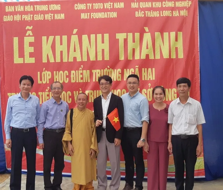 Ban Văn hoá TWGHPG VN: KHÁNH THÀNH LỚP HỌC CHO TRẺ NGHÈO SÙNG ĐÔ (YÊN BÁI)