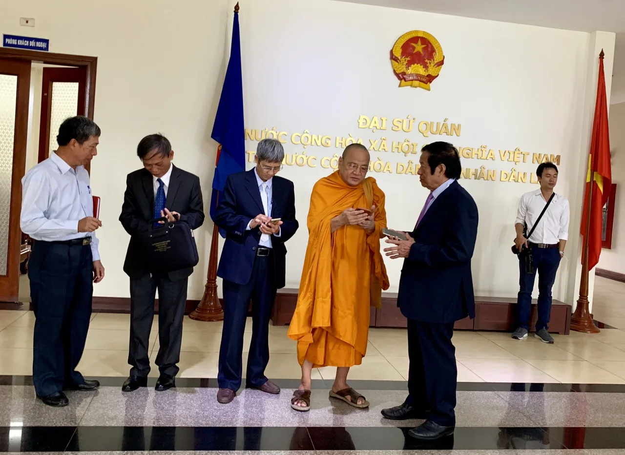 Ban Văn hóa TƯ GHPG VN: KHẢO SÁT CÁC NGÔI CHÙA VIÊT NAM TẠI NƯỚC LÀO