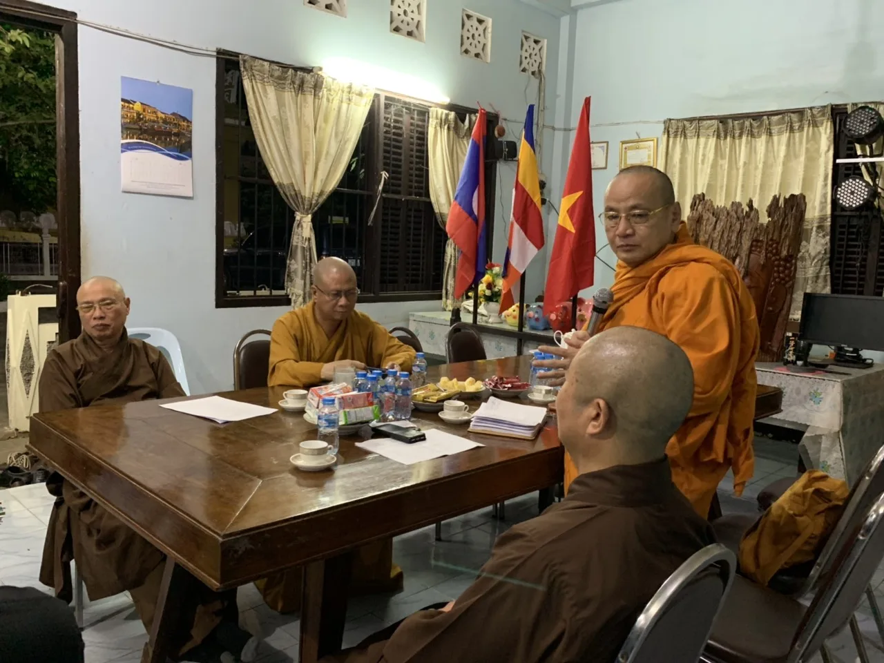 Ban Văn hóa TƯ GHPG VN: KHẢO SÁT CÁC NGÔI CHÙA VIÊT NAM TẠI NƯỚC LÀO