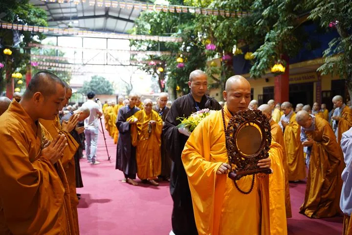 Phật giáo với phát triển văn hóa và con người Việt Nam