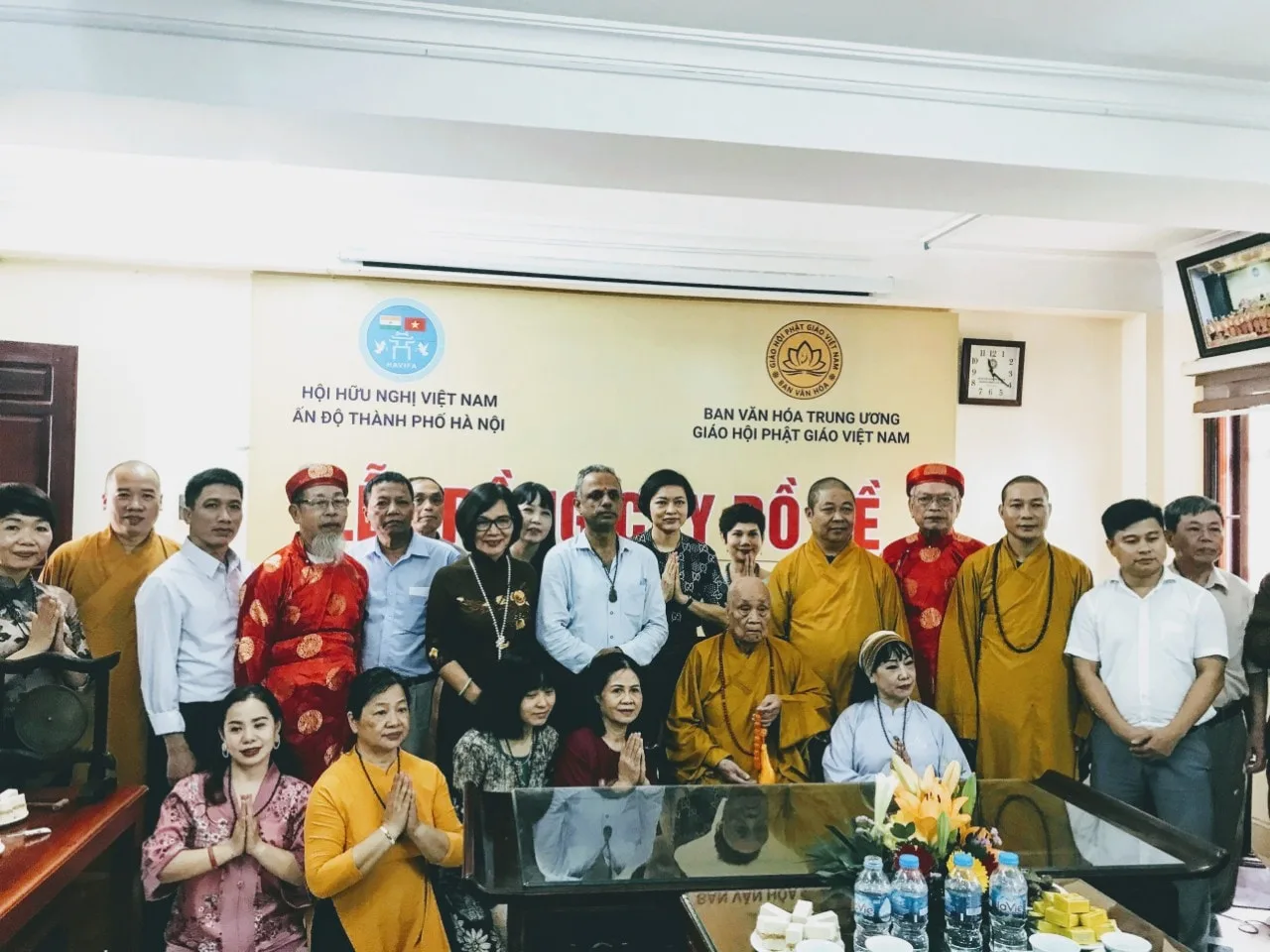 HÀ NỘI : TRỒNG CÂY GẮN BÓ TÌNH HỮU NGHỊ GIỮA VIỆT NAM- ẤN ĐỘ