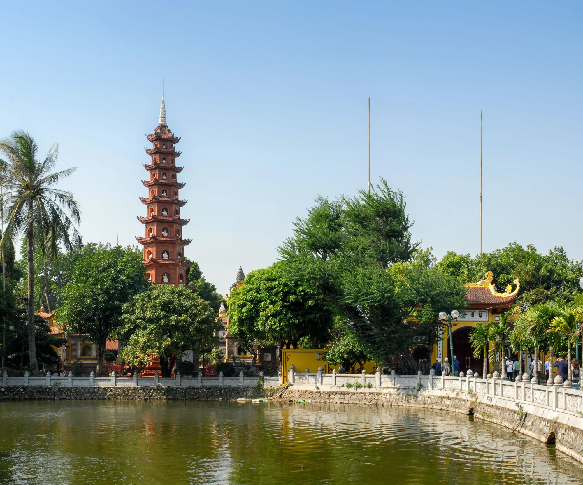 Chùa Trấn Quốc - Ngôi chùa cổ uy nghiêm giữa lòng Hà Nội