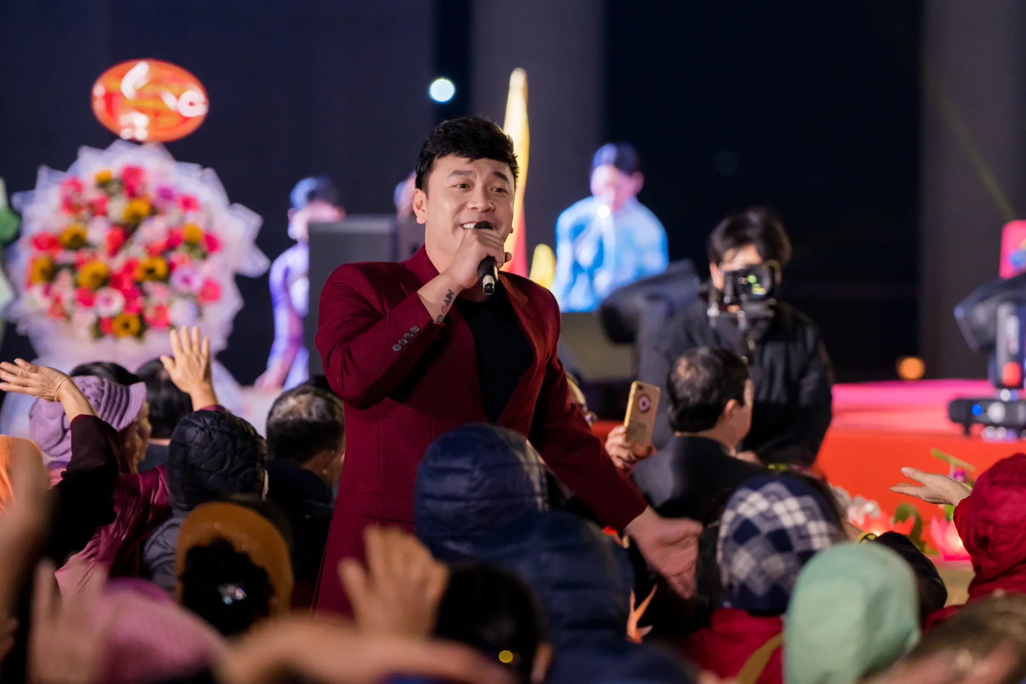 Hồ Quỳnh Hương, NSND Phạm Phương Thảo, NSUT Hồng Liên toả sáng tại lễ công bố vòng bán kết cuộc vận động sáng tác âm nhạc Phật giáo với chương trình nghệ thuật đặc sắc “Sáng Đạo Trong Đời” tại Ninh Bình