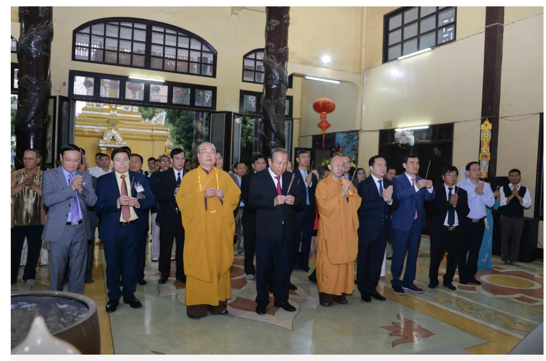 Phó Thủ tướng Thường trực Trương Hoà Bình thăm Ban điều phối GHPGVN tại Lào