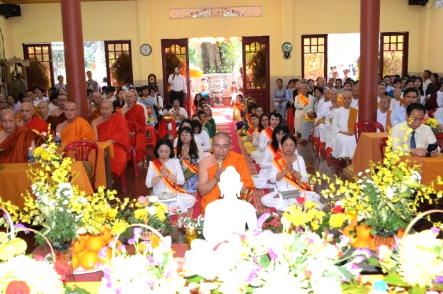 Lễ bế mạc khóa An cư kiết hạ 2018 và đại lễ dâng Y Kathina