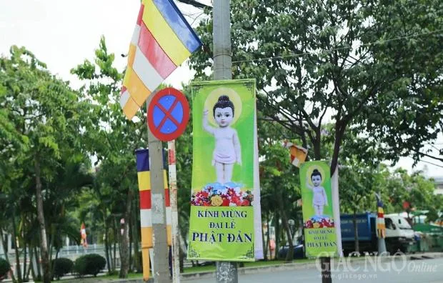 Chùm ảnh không khí Phật đản tại Sài Gòn