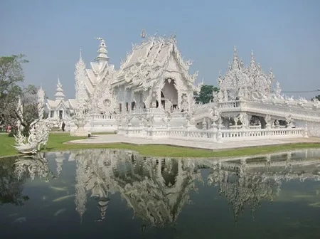 Chùa Rong Khun - Ngôi Chùa Trắng Tinh Khiết Độc Đáo Ở Thái Lan