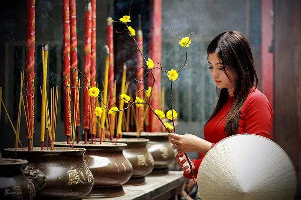 Nhận lộc chùa có mang tội?