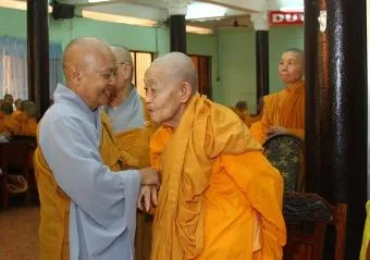 Đức tin & lý tưởng dấn thân của một Ni trưởng