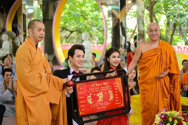 Kết hôn với người khác đạo có tội không?