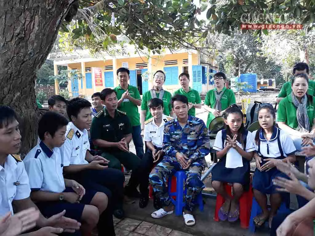 Người học cách biết đủ và mơ cùng giấc mơ của lũ trẻ