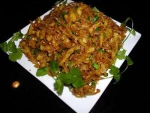 Món chay: Gà xào nấm rơm chay