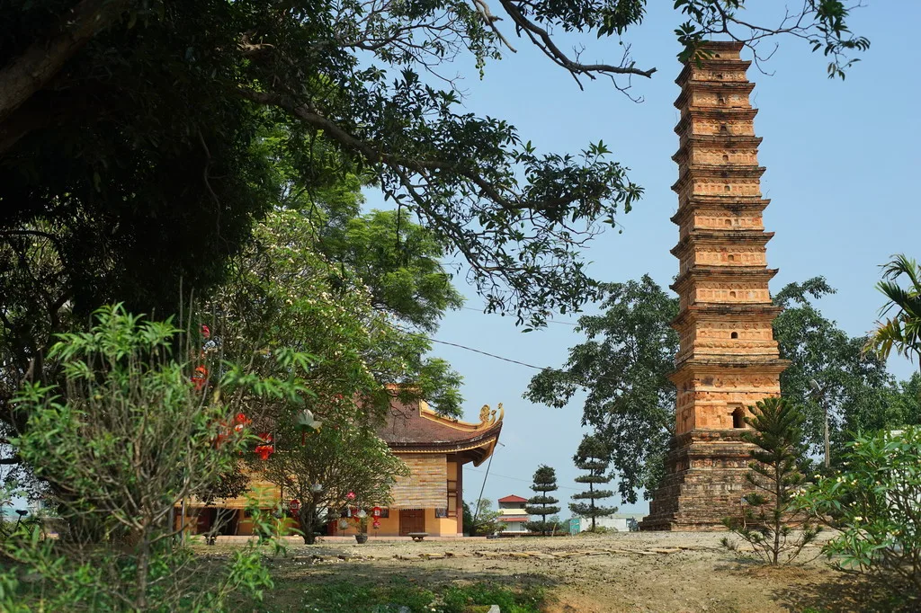 Tháp Bình Sơn (chùa Then, Vĩnh Phúc) - Công trình kiến trúc thời Trần