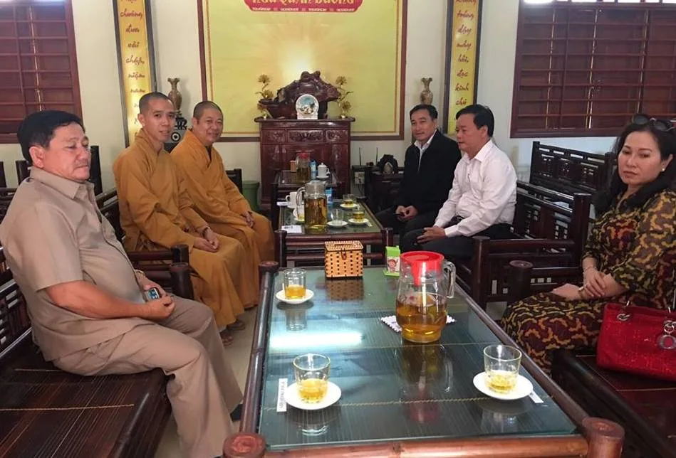 TT. Huế: Thiết trí trang hoàng cho Đại lễ Phật Đản PL.2560 đã hoàn thiện