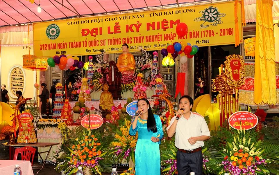 Tiết mục văn nghệ chào mừng Đại lễ
