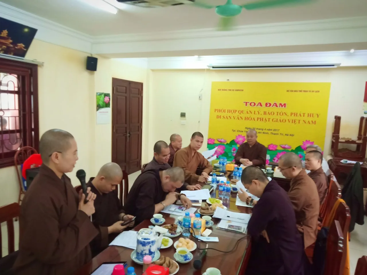 Họp trù bị chương trình tổng kết cuối năm 2018 Ban VH