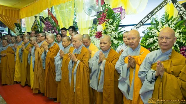Tp.HCM: Phụng tống kim quan cố HT.Thích Trung Hậu nhập bảo tháp