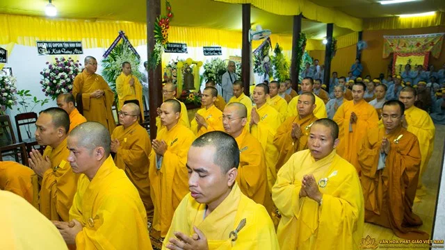 Tp.HCM: Phụng tống kim quan cố HT.Thích Trung Hậu nhập bảo tháp
