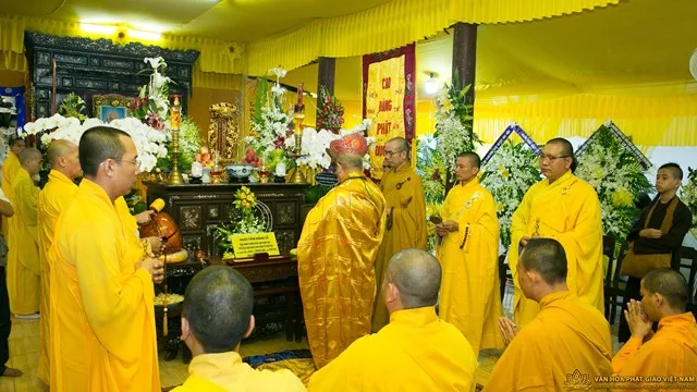Tp.HCM: Phụng tống kim quan cố HT.Thích Trung Hậu nhập bảo tháp