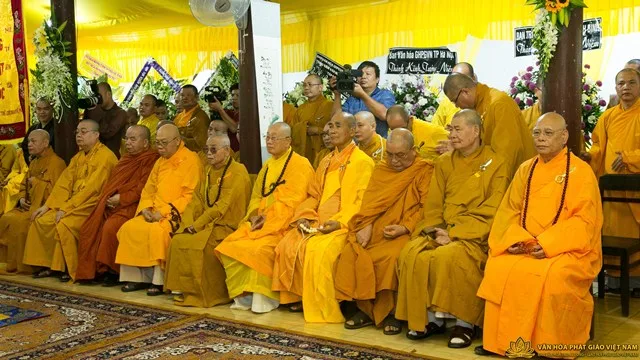 Tp.HCM: Phụng tống kim quan cố HT.Thích Trung Hậu nhập bảo tháp