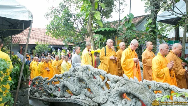 Tp.HCM: Phụng tống kim quan cố HT.Thích Trung Hậu nhập bảo tháp