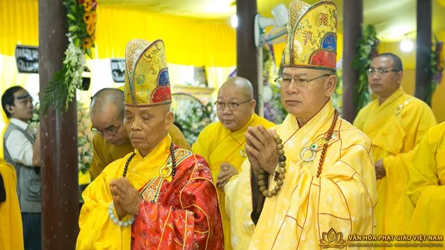 Tp.HCM: Phụng tống kim quan cố HT.Thích Trung Hậu nhập bảo tháp