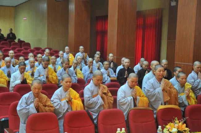 Lễ khai giảng lớp bồi dưỡng kiến thức Luật học cho Ni giới Hà Nội