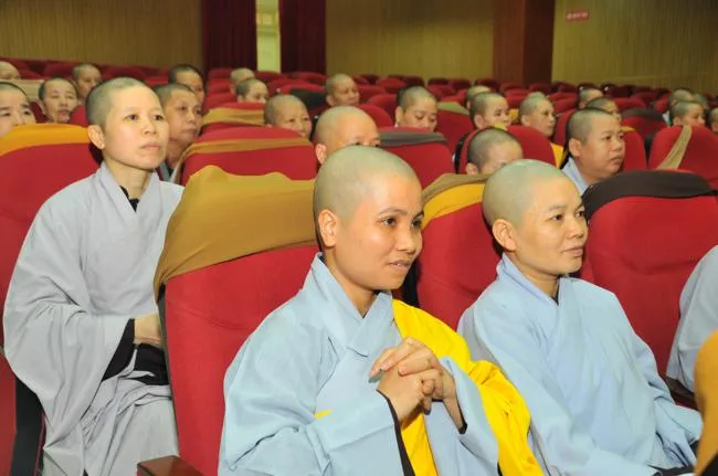 Lễ khai giảng lớp bồi dưỡng kiến thức Luật học cho Ni giới Hà Nội