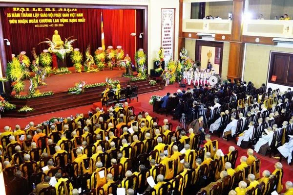 Giáo hội Phật giáo Việt Nam kỷ niệm 35 năm thành lập và đón nhận Huân chương Lao động hạng nhất