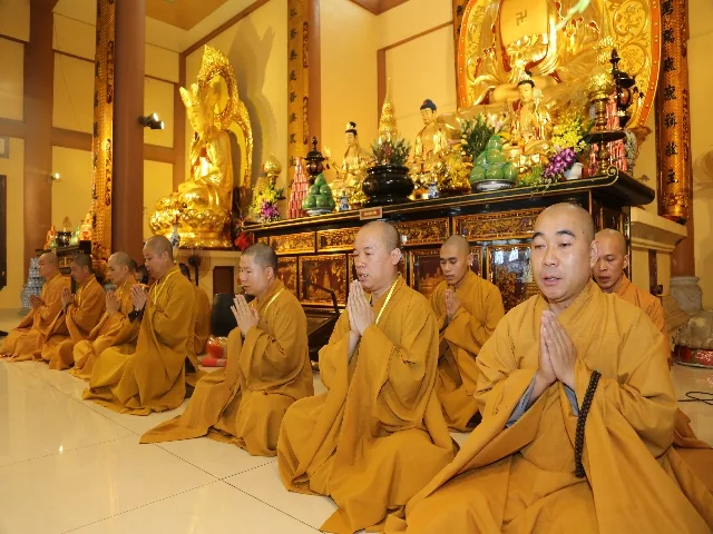 Hà Nội: Chùa Yên Phú tổ chức khóa tu mùa hè "Sáng Đạo Trong Đời" 2017 lần 2
