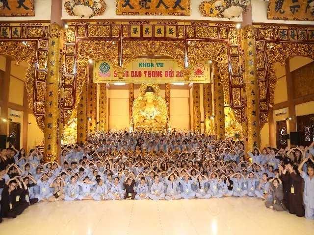 Hà Nội: Chùa Yên Phú tổ chức khóa tu mùa hè "Sáng Đạo Trong Đời" 2017 lần 2