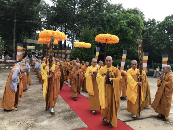 Bình Dương: Buổi pháp thoại của Hoà thượng Chủ tịch tại khoá ACKH PL.2561