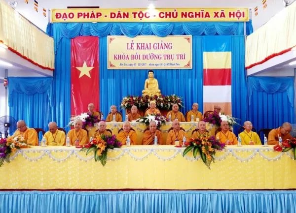 Chư tôn đức chứng minh
