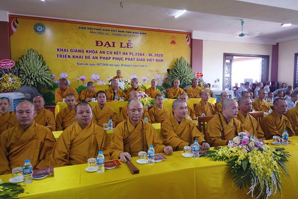 Ninh Bình: Triển khai đề án Pháp phục Phật giáo Việt Nam tại buổi Lễ khai pháp Trường hạ cơ sở 2