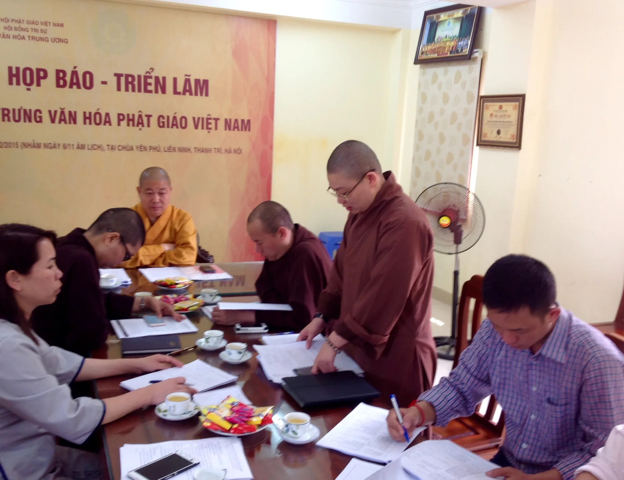 Hội nghị báo cáo hoạt động triển khai 4 đề án và trang website do Ban Văn Hoá chủ trì