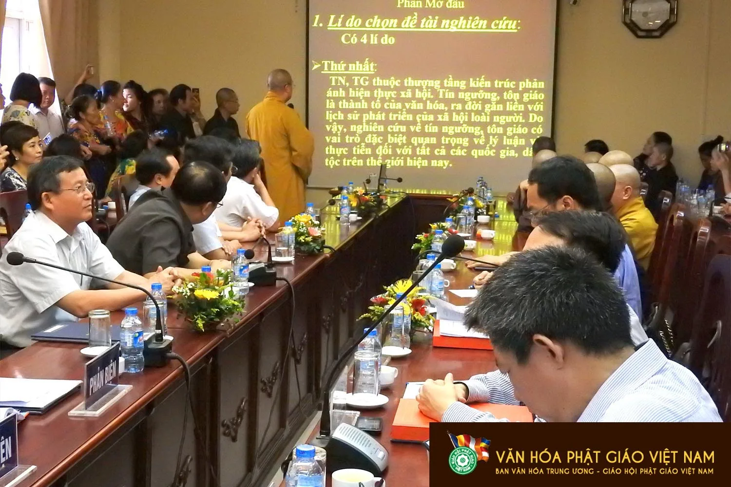 Hòa Thượng Thích Thanh Nhiễu bảo vệ thành công Luận án Tiến sĩ Tôn Giáo học