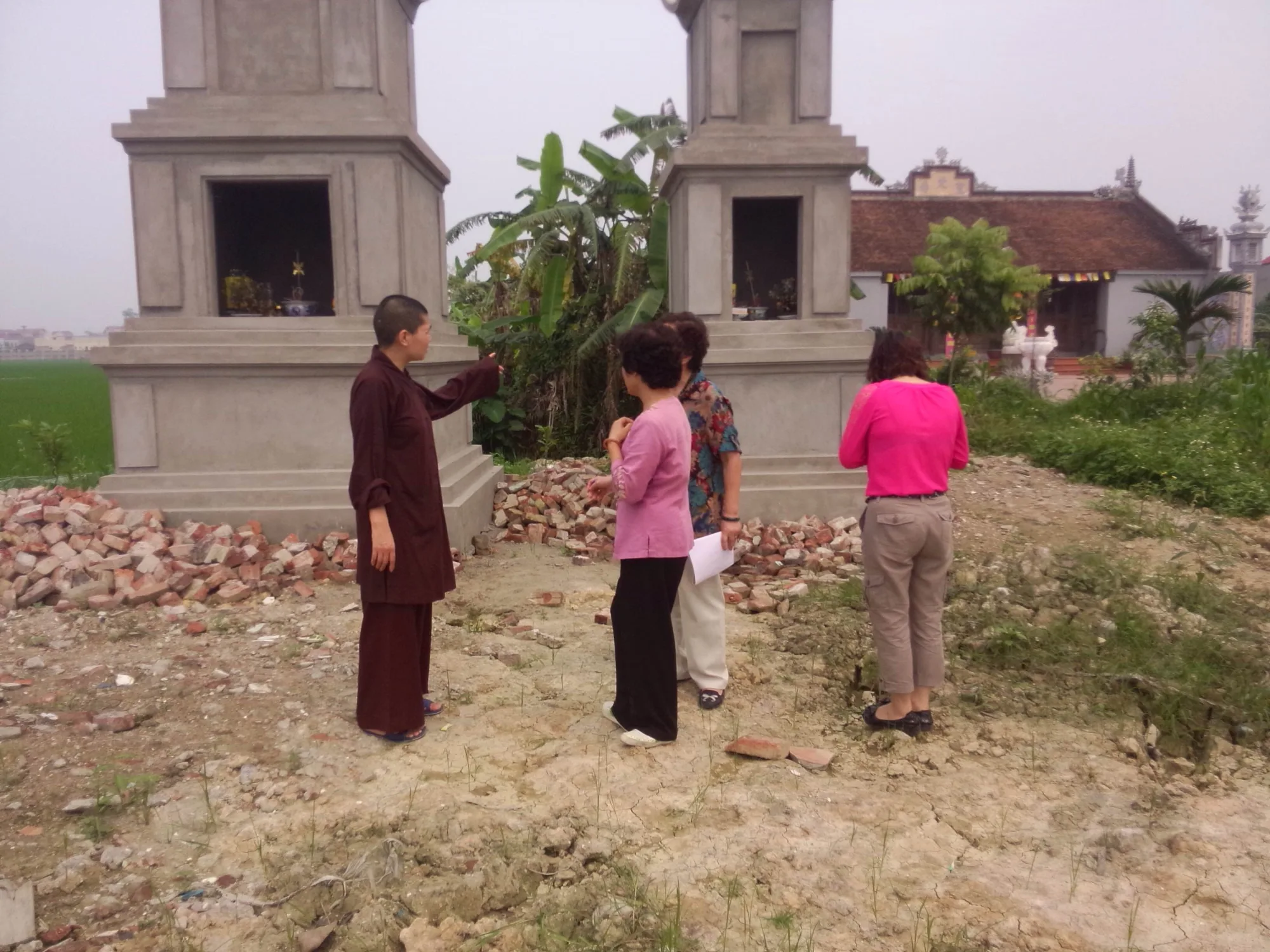 Khôi phục chùa Linh Quang