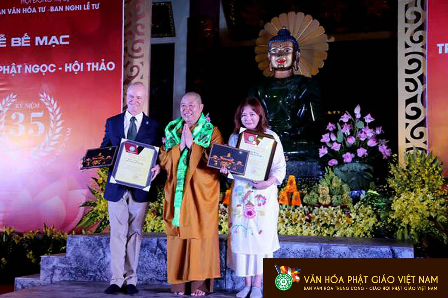 Bế mạc triển lãm - Hội thảo - Phật ngọc